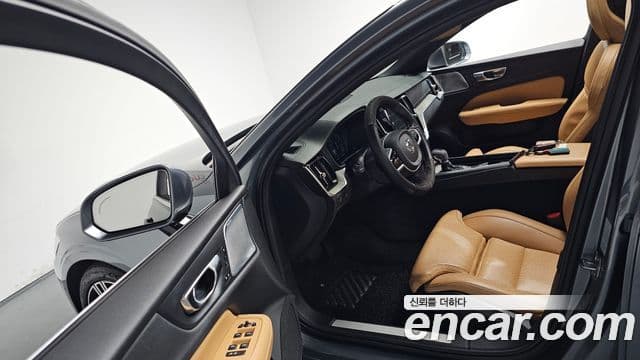Volvo S60 2019 — Şəkil 8/20
