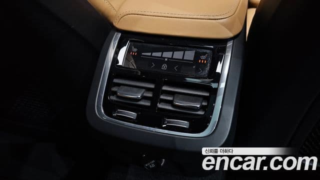 Volvo S60 2019 — Şəkil 19/20
