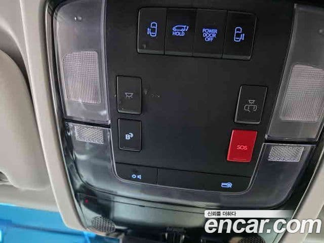 Hyundai Staria 2023 — ფოტო 11/19