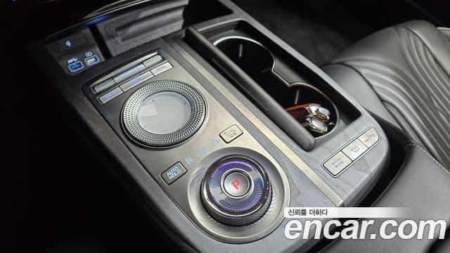 Genesis Electrified G80 2020 — Şəkil 9/20