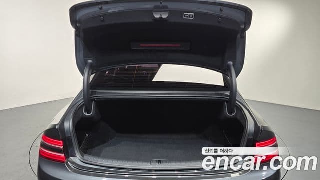 Genesis Electrified G80 2020 — Şəkil 18/20