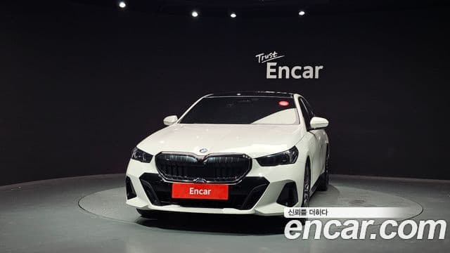 BMW 5 Series 2024 — ფოტო 3/20