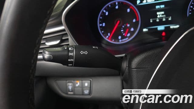 Genesis G70 2019 — Photo 9/34