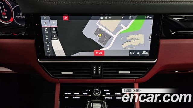 Porsche Cayenne 2020 — Фото 12/20
