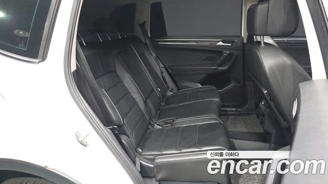 Volkswagen Tiguan Allspace 2018 — Фото 12/20