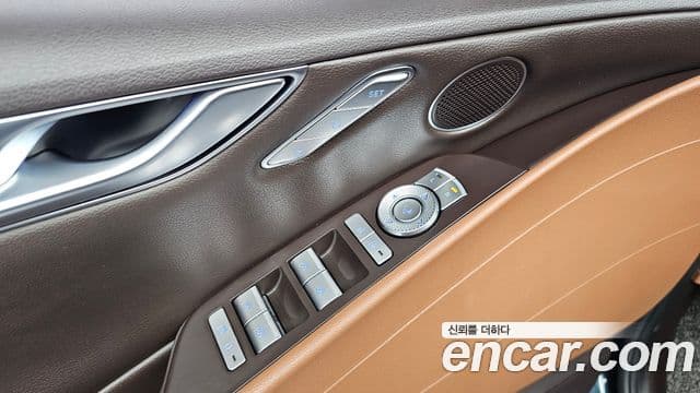 Genesis Electrified G80 2022 — Şəkil 16/20