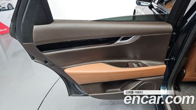 Genesis G80 2022 — Photo 9/30