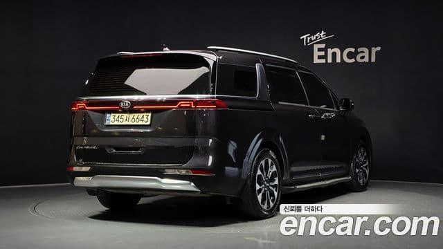 Kia Carnival 2021 — Фото 2/20