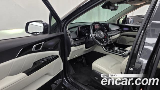 Kia Carnival 2021 — Фото 10/20