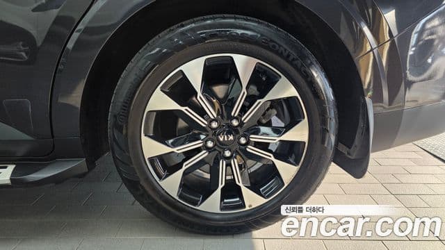 Kia Carnival 2021 — Photo 31/33