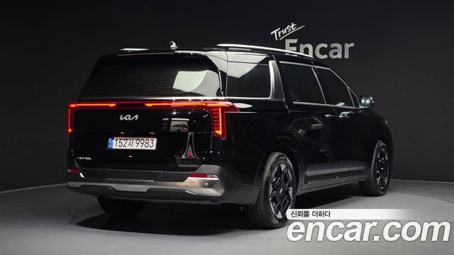 Kia Carnival 2024 — Şəkil 2/20