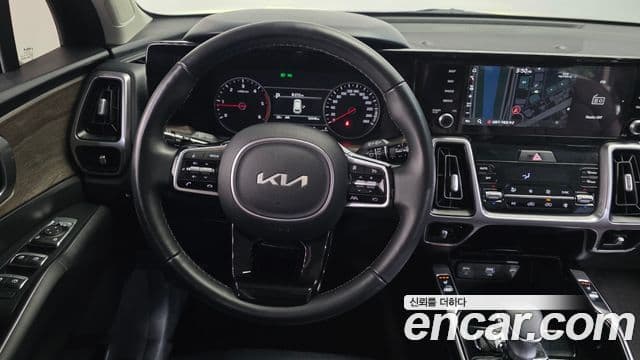 Kia Sorento 2022 — Photo 16/20