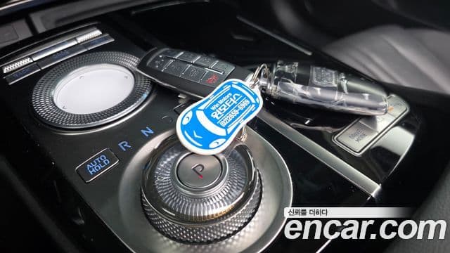 Genesis Electrified G80 2020 — Şəkil 9/20