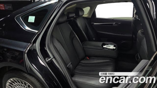 Genesis Electrified G80 2020 — Şəkil 12/20