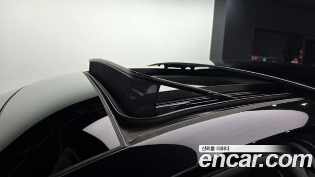 Genesis Electrified G80 2020 — Şəkil 17/20