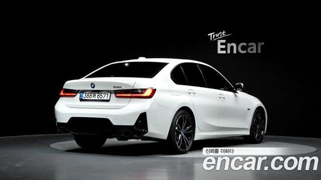BMW 3 Series 2023 — ფოტო 2/20