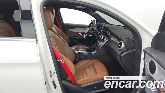 Mercedes-Benz GLC-Class 2022 — ფოტო 26/36