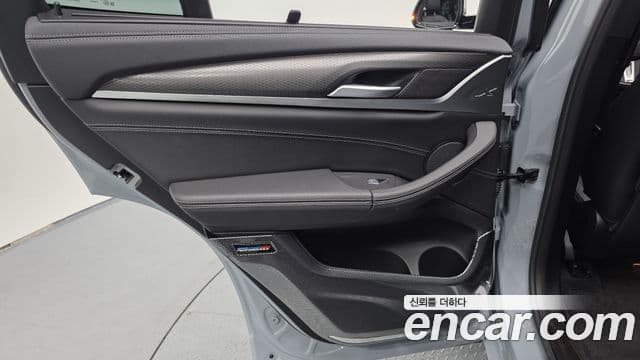 BMW X3 2024 — Photo 10/33
