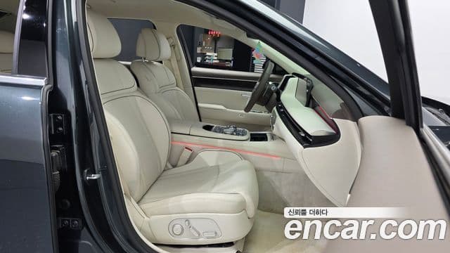 Genesis G90 2023 — Photo 4/20