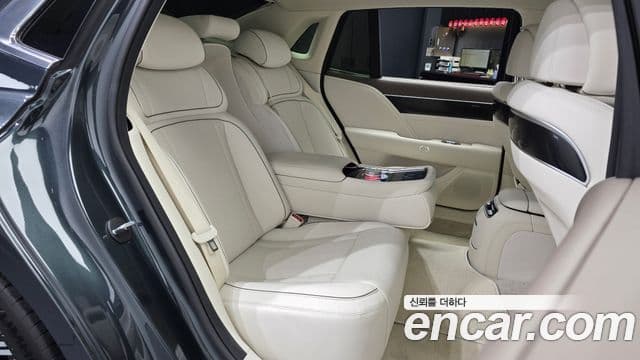 Genesis G90 2023 — Photo 6/20