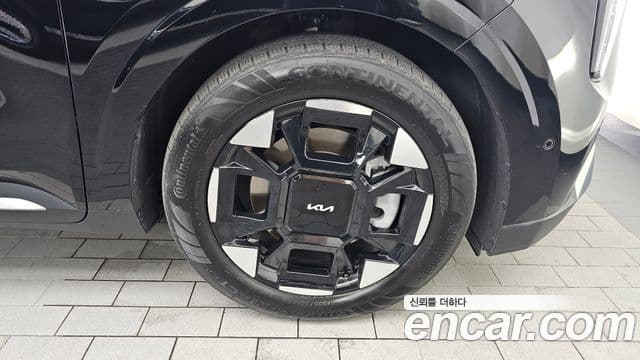 Kia Carnival 2024 — Photo 11/35