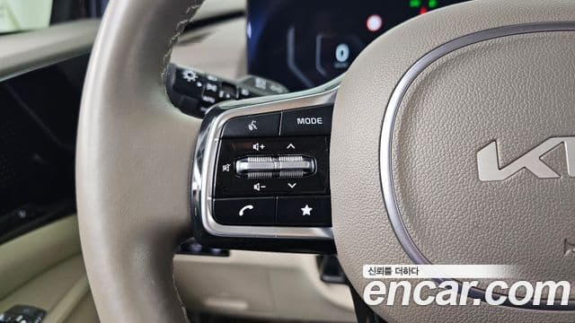 Kia Carnival 2024 — Photo 23/35