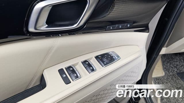 Kia Carnival 2024 — Photo 7/35