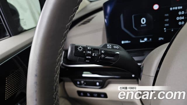 Kia Carnival 2024 — Photo 9/35