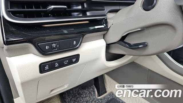 Kia Carnival 2024 — Photo 5/35