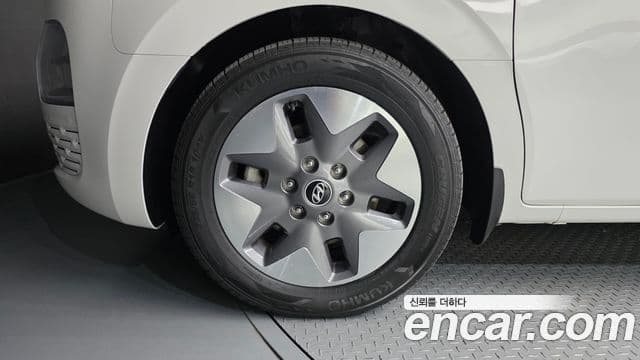 Hyundai Staria 2021 — фото 5 из 20