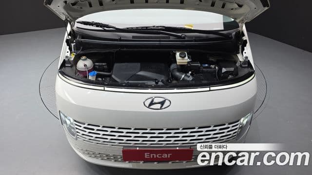 Hyundai Staria 2021 — ფოტო 6/20