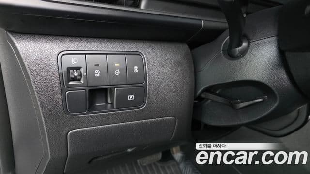 Hyundai Staria 2021 — ფოტო 14/20