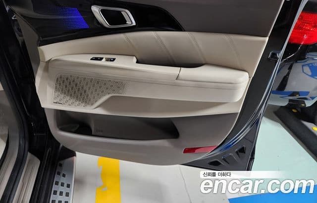 Kia Carnival 2024 — ფოტო 11/18