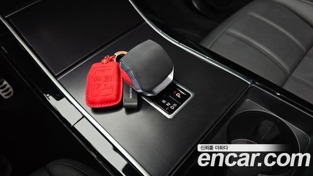 Land Rover Range Rover Evoque 2026 — ფოტო 9/20