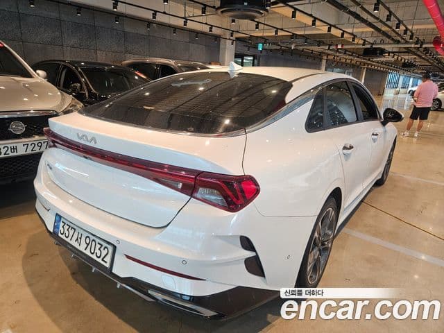 Kia K5 2022 — ფოტო 3/10