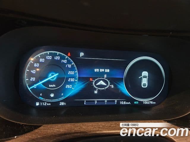 Kia K5 2022 — ფოტო 7/10