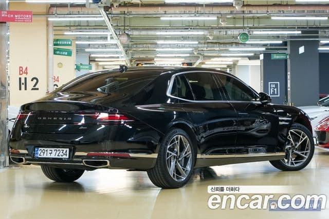 Genesis G90 2022 — Şəkil 2/20
