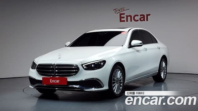 Mercedes-Benz E-Class 2023 — Фото 1/20