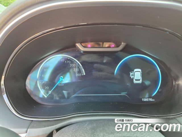 Genesis GV70 2022 — Şəkil 8/16