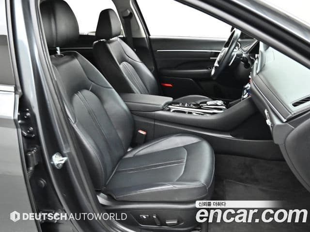 Hyundai Sonata 2022 — ფოტო 8/20