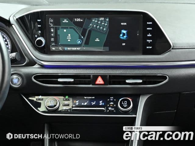 Hyundai Sonata 2022 — ფოტო 14/20