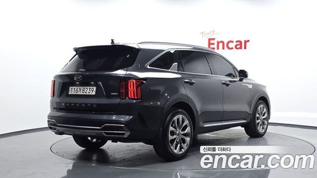 Kia Sorento 2021 — Фото 2/20