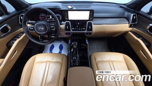 Kia Sorento 2021 — Фото 7/20