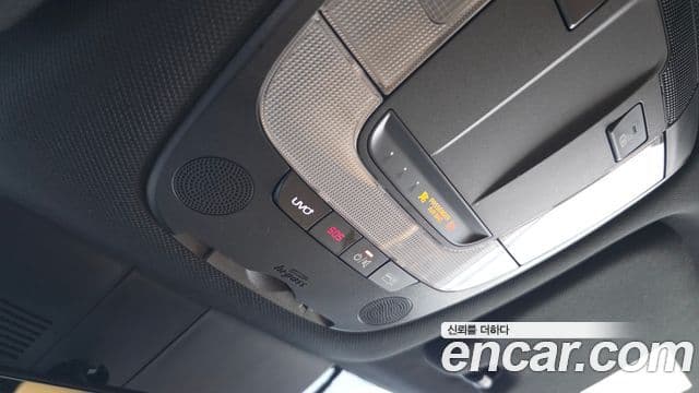Kia Sorento 2021 — Фото 16/20