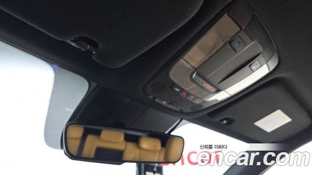Kia Sorento 2021 — Фото 17/20