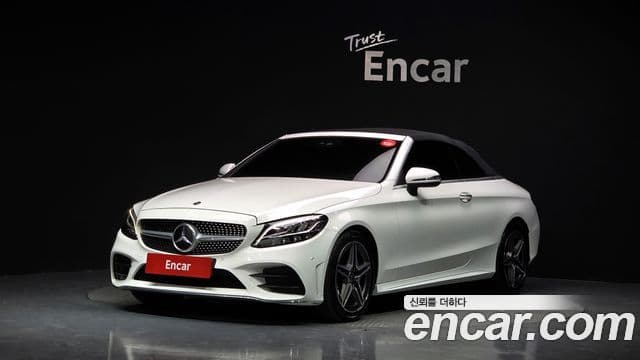Mercedes-Benz C-Class 2019 — ფოტო 1/20