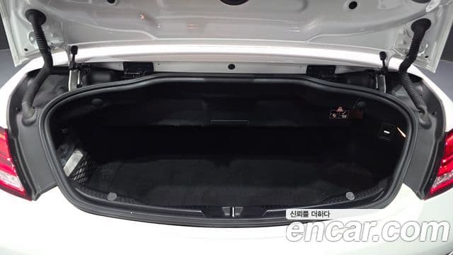 Mercedes-Benz C-Class 2019 — ფოტო 16/20
