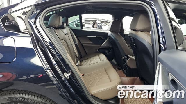 BMW 5 Series 2024 — Şəkil 12/20