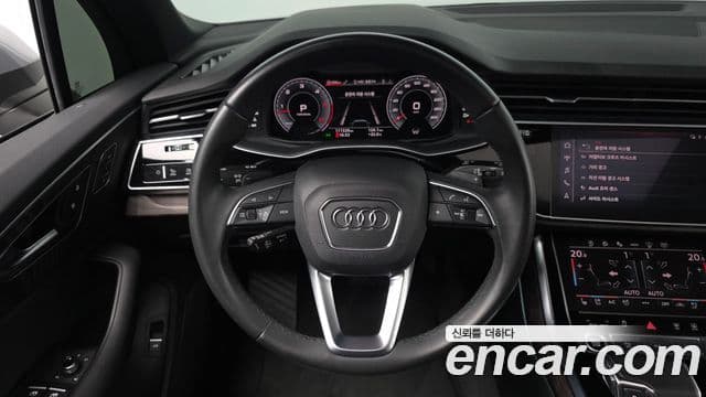 Audi Q7 2021 — Фото 15/20