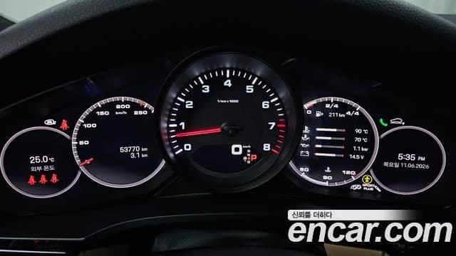 Porsche Cayenne 2022 — Photo 14/20